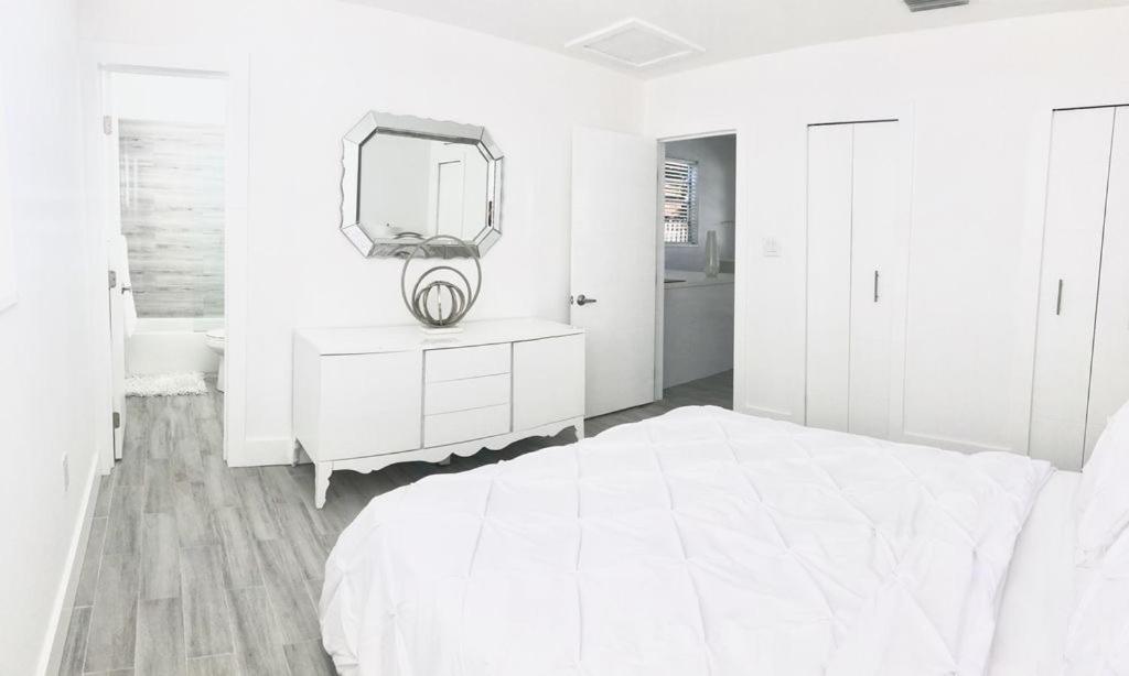 Modern & New,Excellent Location Miami Apartment Exterior foto